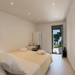 Apartament Eucalyptus -- Agios Ioannis Beachfront *