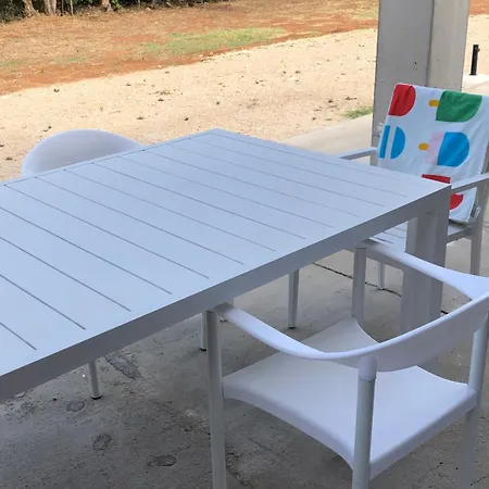 Eucalyptus 2019 Beachfront דירה