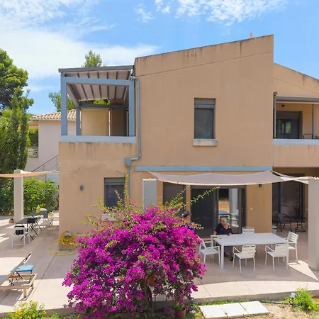 Eucalyptus 2019 Beachfront אגיוס יואניס